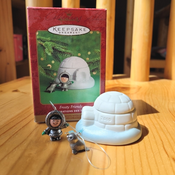 Hallmark Keepsake Ornament Frosty Friends - Picture 1 of 7